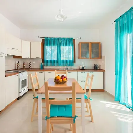 Cosy House In Kiotari With Garden And Terrace *