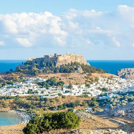 Cosy House In Kiotari With Garden And Terrace Semesterbostad