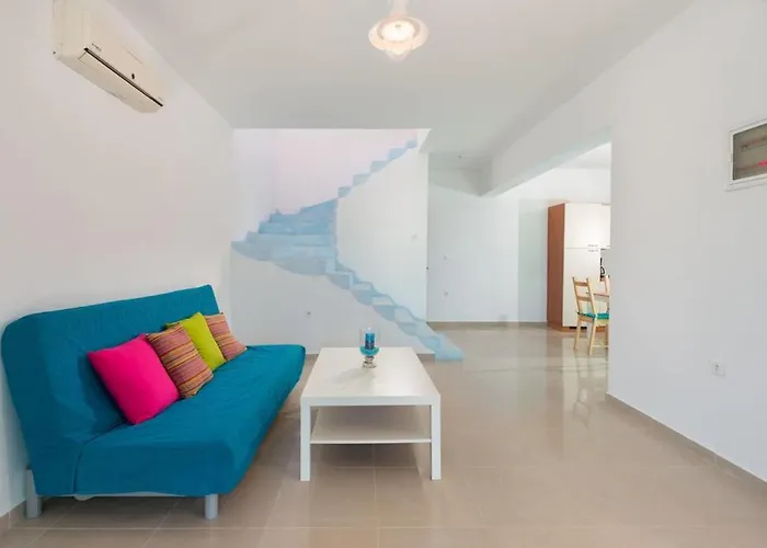 Сasa de vacaciones Cosy House In Kiotari With Garden And Terrace