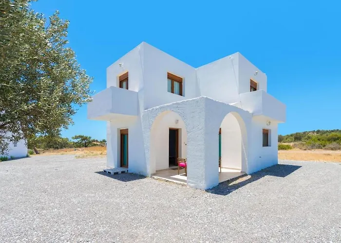 Cosy House In Kiotari With Garden And Terrace