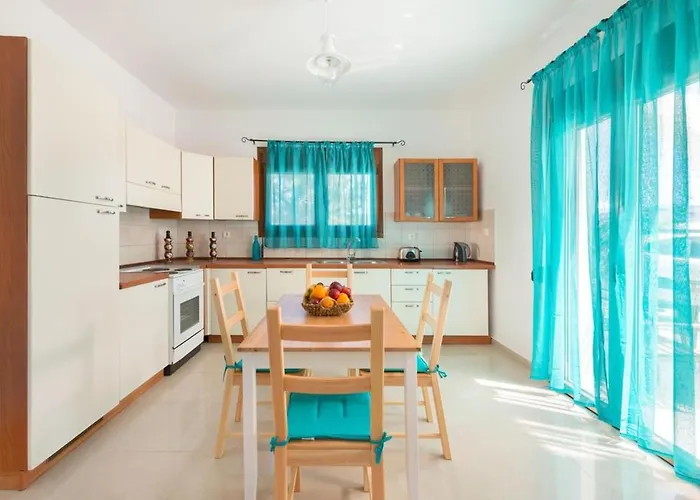 Cosy House In Kiotari With Garden And Terrace *