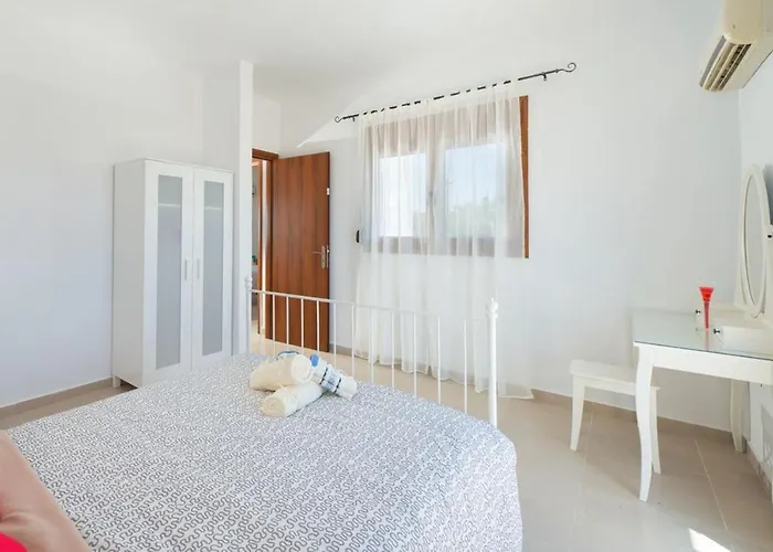 Casa vacanze Cosy House In Kiotari With Garden And Terrace